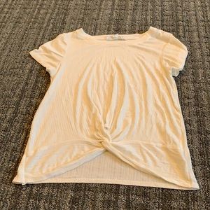 White silky tied hippie rose tee Woman’s small